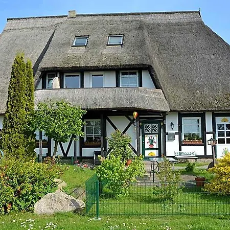 Reethaeuser Auf Ruegen 3* Гёрен